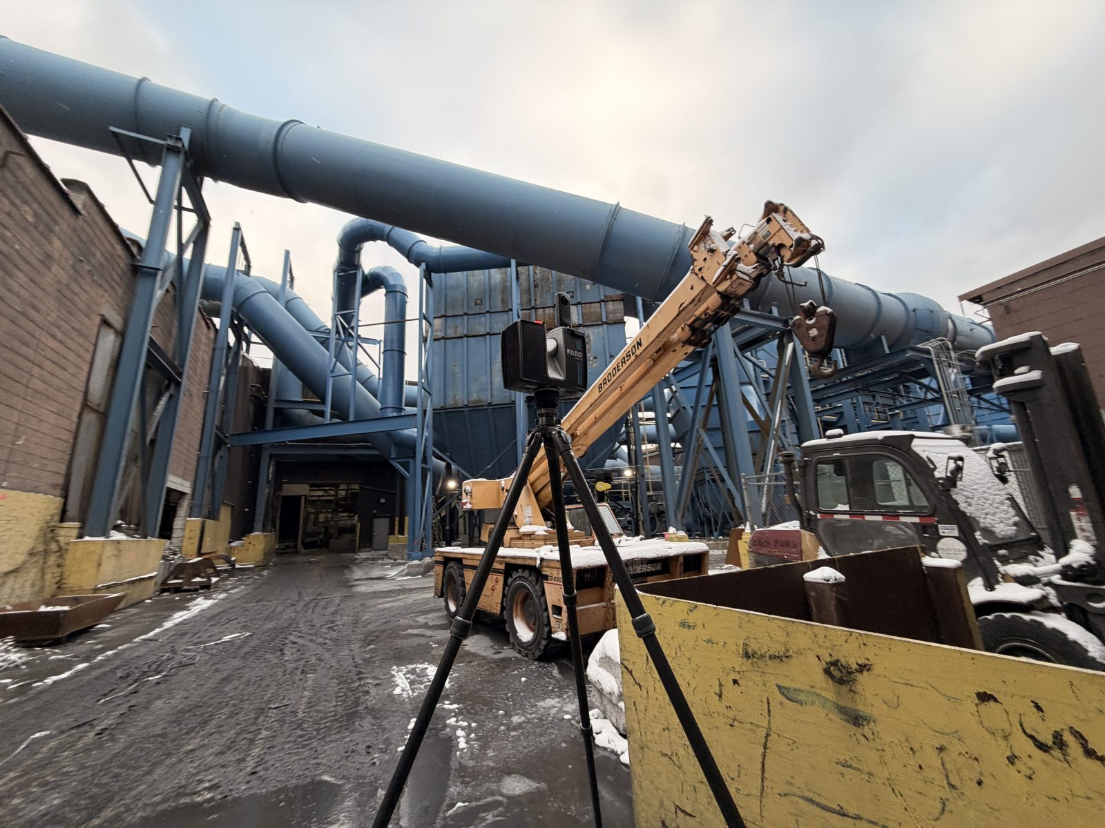 Scanning large industrial ductwork with a crane on site